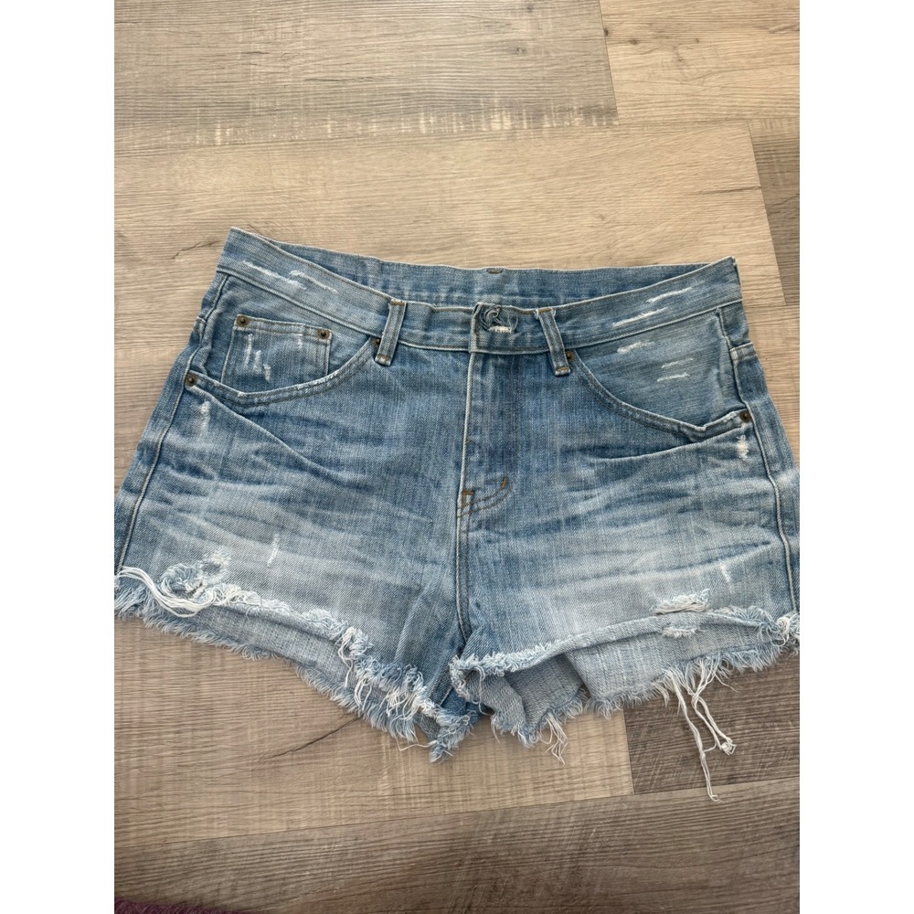 Wednesday‎ Vintage Style Distressed Cut-Off Denim Shorts - Size L